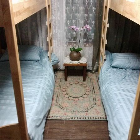 K Star Road Guesthouse - Hostel Seoul Ngoại thất bức ảnh