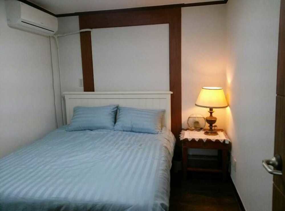 K Star Road Guesthouse - Hostel Seoul Ngoại thất bức ảnh