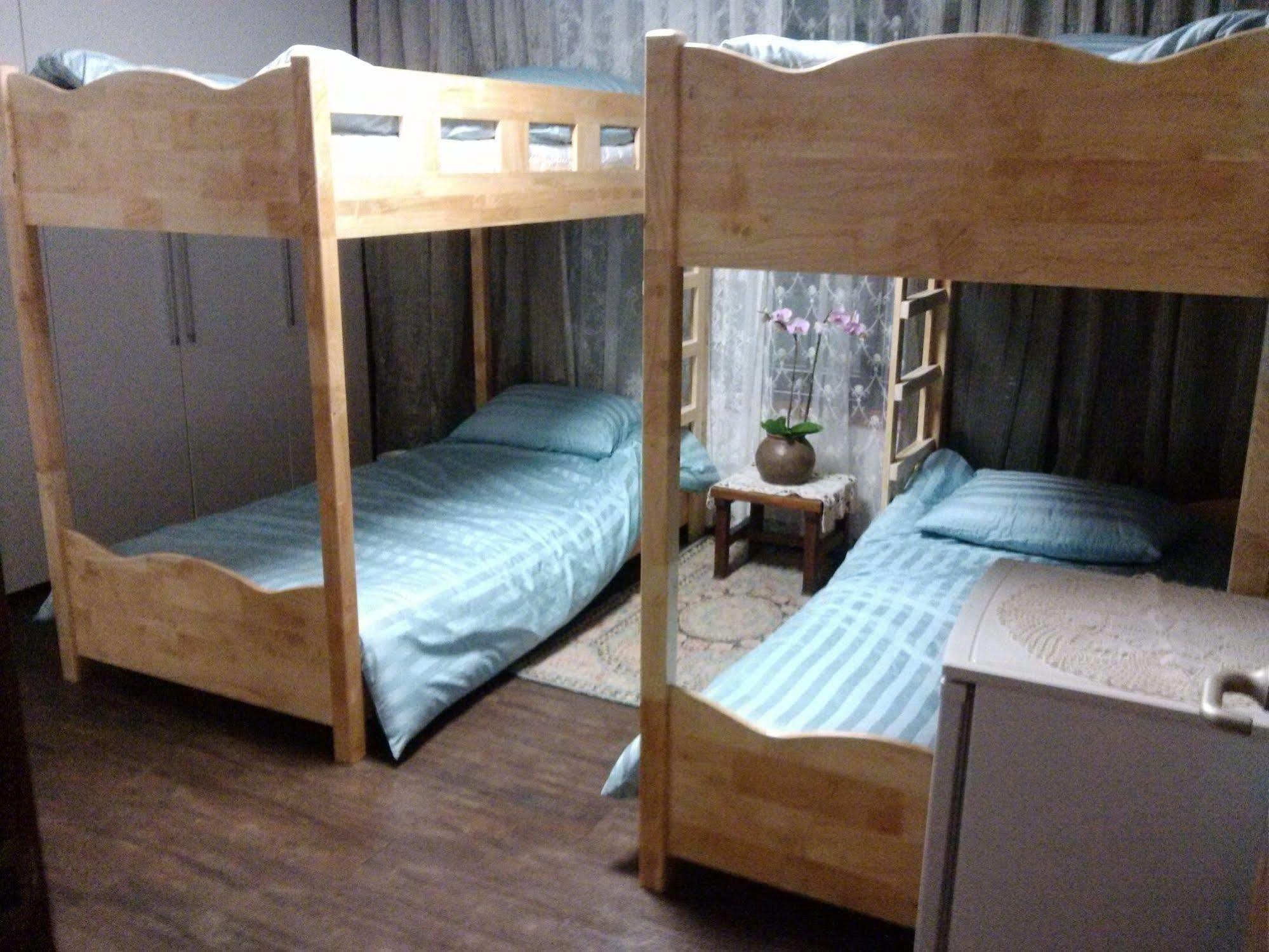 K Star Road Guesthouse - Hostel Seoul Ngoại thất bức ảnh